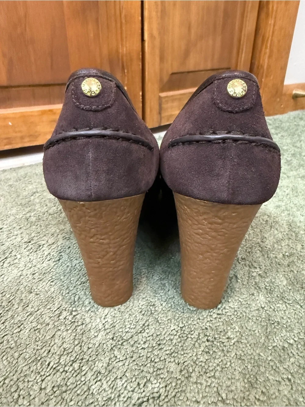 MUCHAEL KORS Women's Dark Brown Suede Wedge Penny Loafers, BRAND NEW